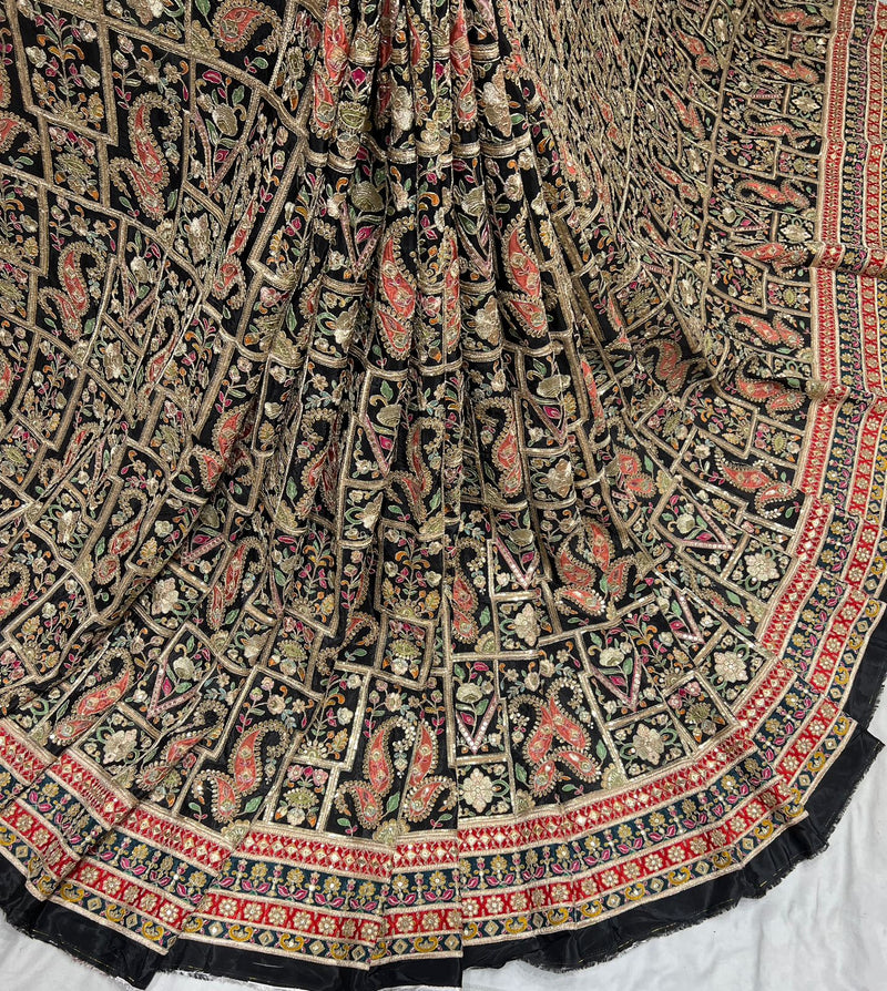 Crepe Position Print Embroidery