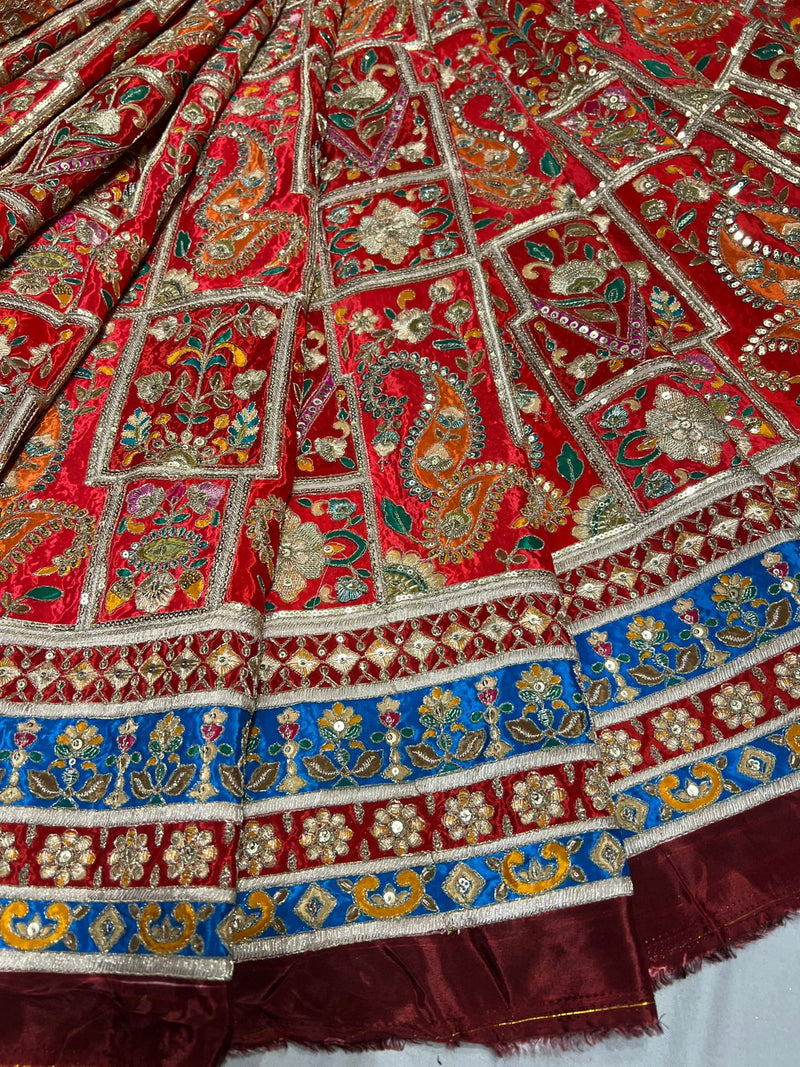 Crepe Position Print Embroidery