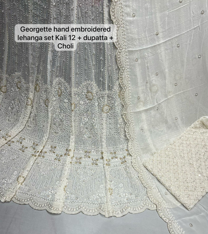One lehnga set