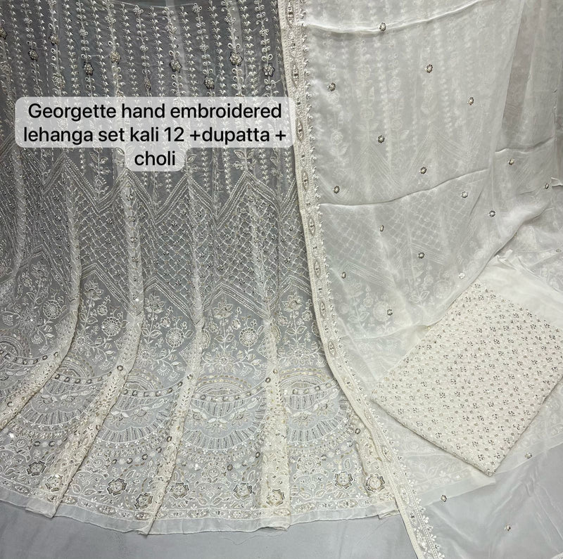 One lehnga set