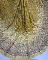 Multi thread embroidery