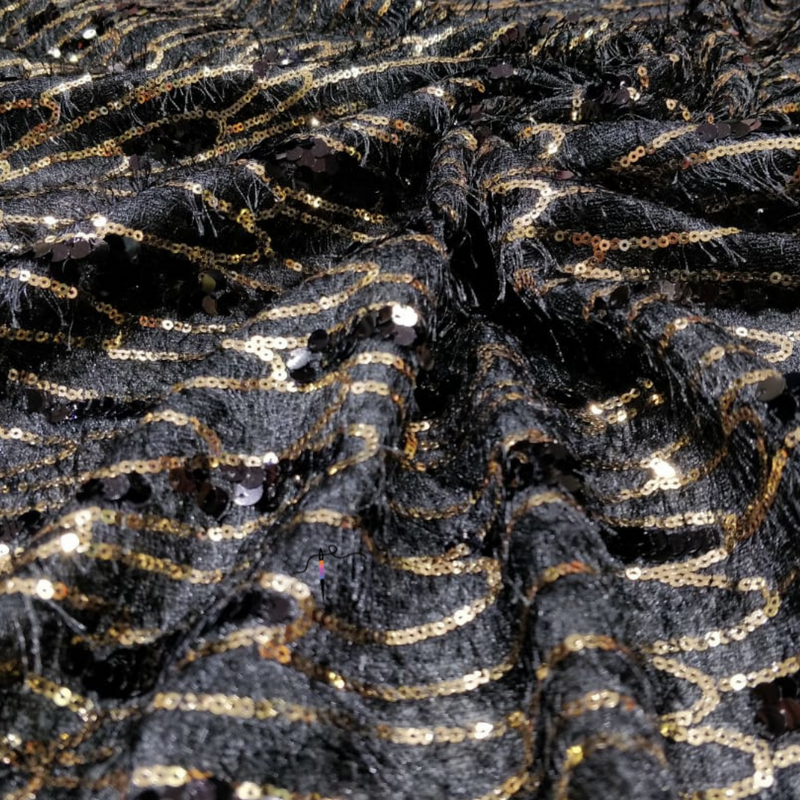 Sequin Tassles on fur nett, 58”