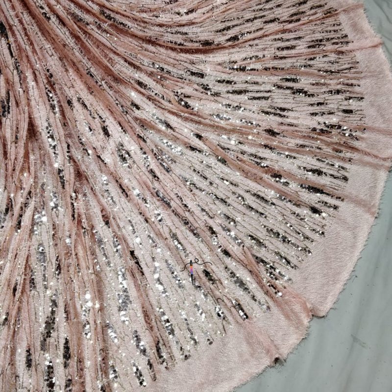 Sequin Tassles on fur nett, 58”